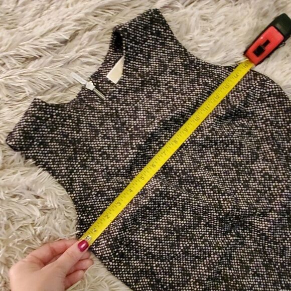 Cute black and white Michael Kors tank size XS - Picture 6 of 7